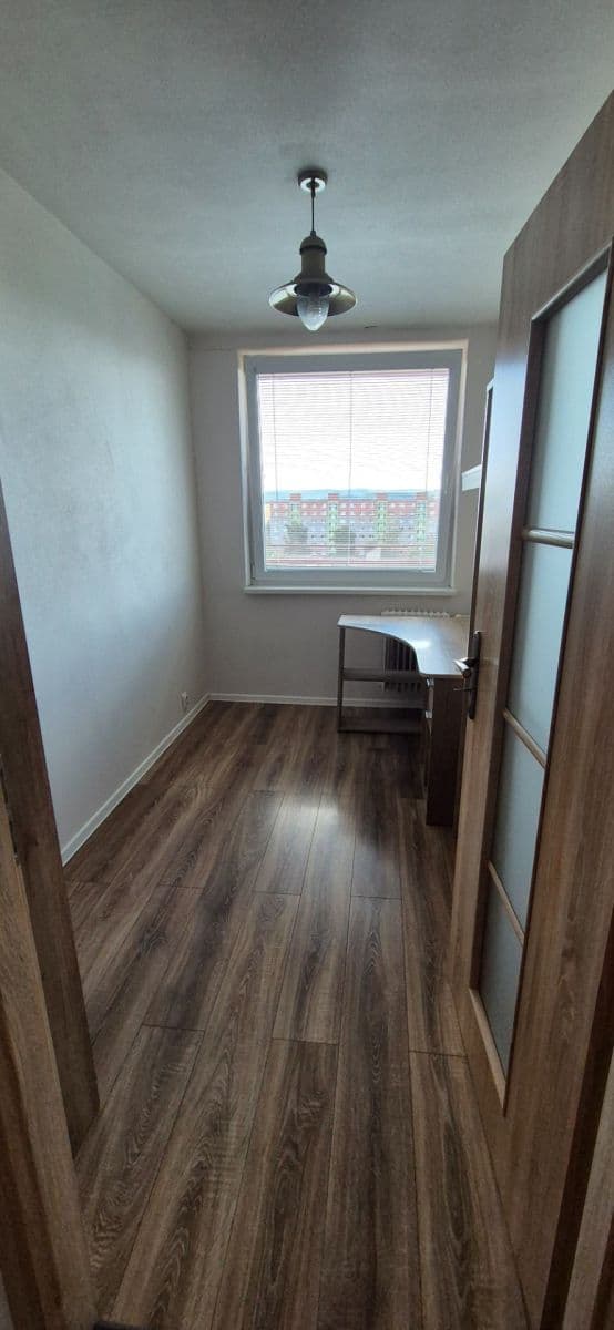 Pronájem bytu 3+1 55 m², Jazmínová, Košice - mestská časť Západ, Košický kraj Pronájem bytu 3+1 55 m², Jazmínová, Košice - mestská časť Západ, Košický kraj