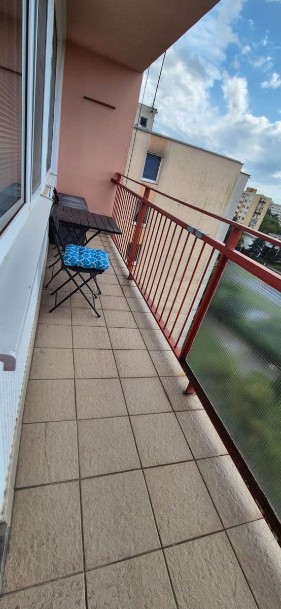 Pronájem bytu 3+1 55 m², Jazmínová, Košice - mestská časť Západ, Košický kraj Pronájem bytu 3+1 55 m², Jazmínová, Košice - mestská časť Západ, Košický kraj