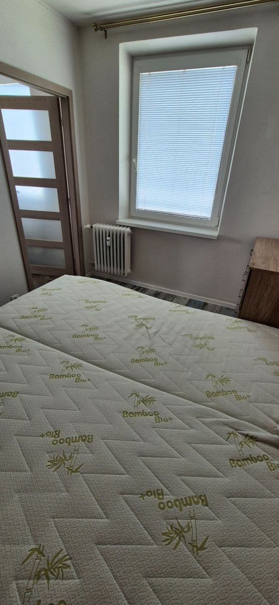 Pronájem bytu 3+1 55 m², Jazmínová, Košice - mestská časť Západ, Košický kraj Pronájem bytu 3+1 55 m², Jazmínová, Košice - mestská časť Západ, Košický kraj