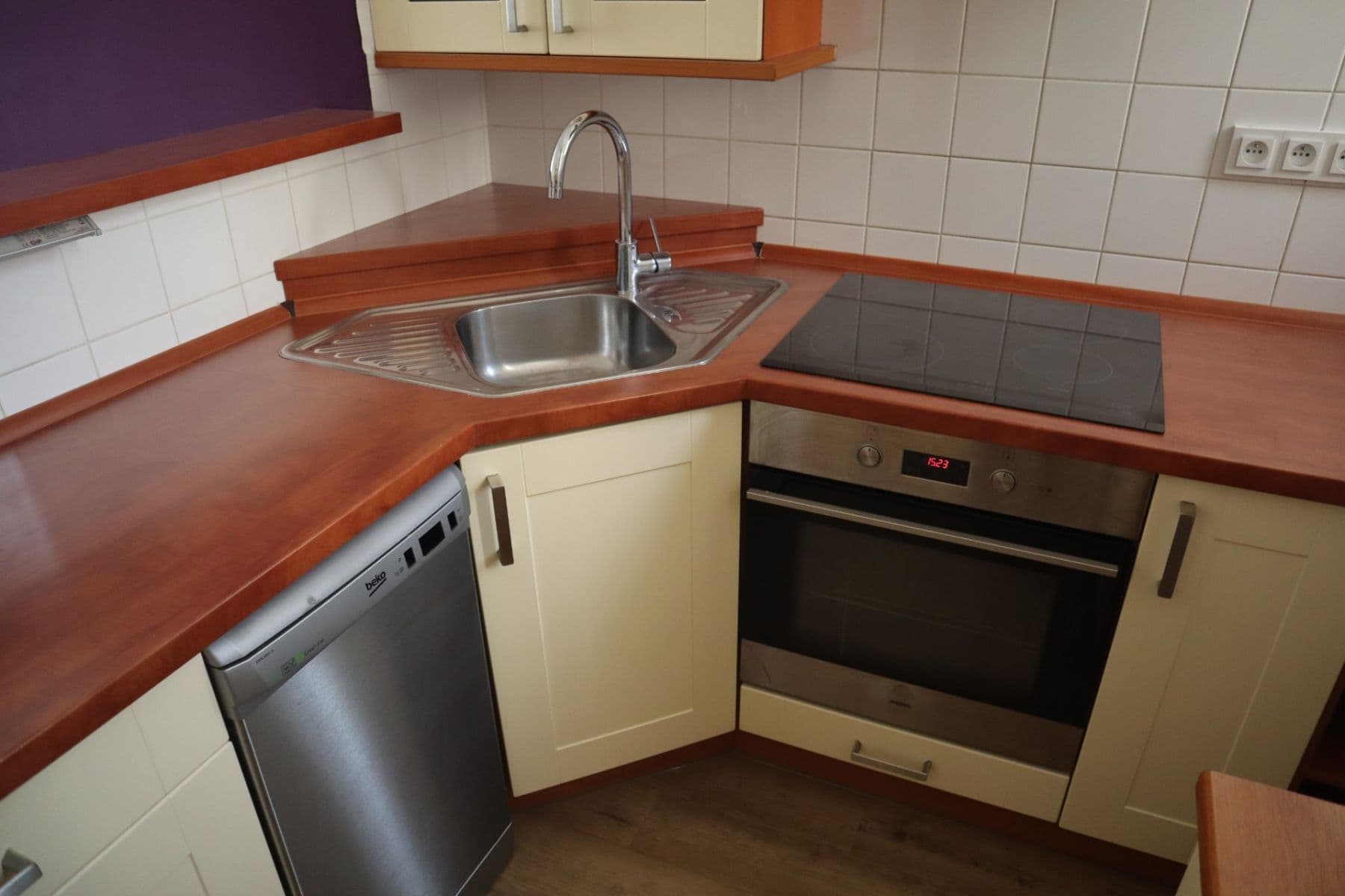 Prodej bytu 2+kk 66 m², Edvarda Beneše, Plzeň, Plzeňský kraj Prodej bytu 2+kk 66 m², Edvarda Beneše, Plzeň, Plzeňský kraj