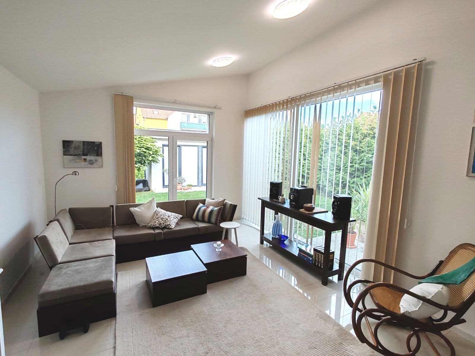 Prodej domu 226 m², pozemek 597 m², Dušínova, Kuřim, Jihomoravský kraj Prodej domu 226 m², pozemek 597 m², Dušínova, Kuřim, Jihomoravský kraj