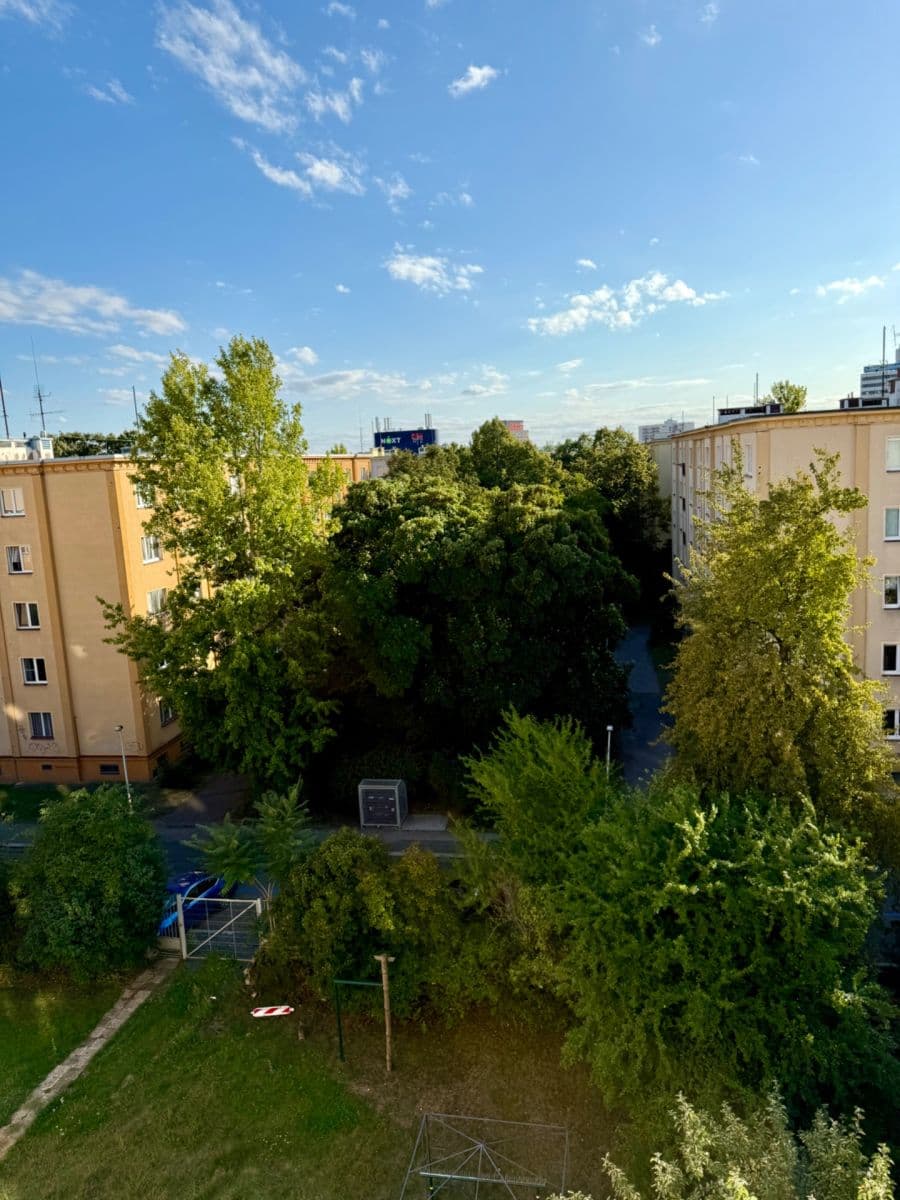 Prodej bytu 2+kk 33 m², Obětí 6. května, Praha, Praha Prodej bytu 2+kk 33 m², Obětí 6. května, Praha, Praha