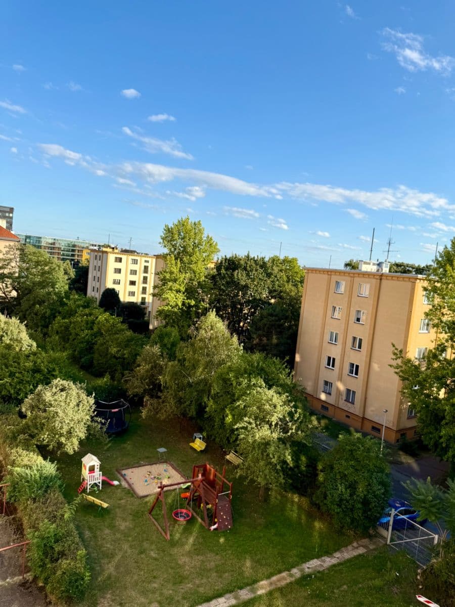 Prodej bytu 2+kk 33 m², Obětí 6. května, Praha, Praha Prodej bytu 2+kk 33 m², Obětí 6. května, Praha, Praha