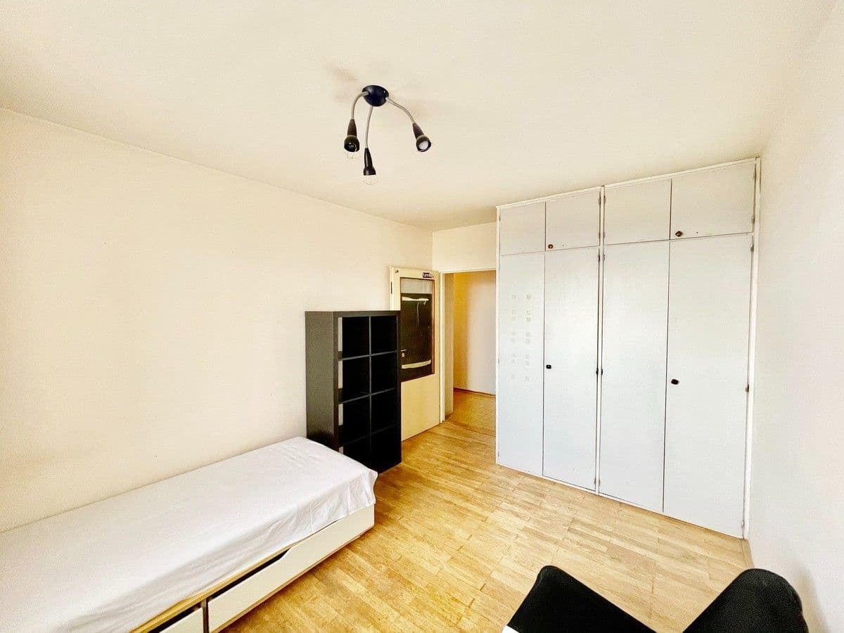 Pronájem bytu 3+1 74 m², Svojetická, Praha, Praha Pronájem bytu 3+1 74 m², Svojetická, Praha, Praha