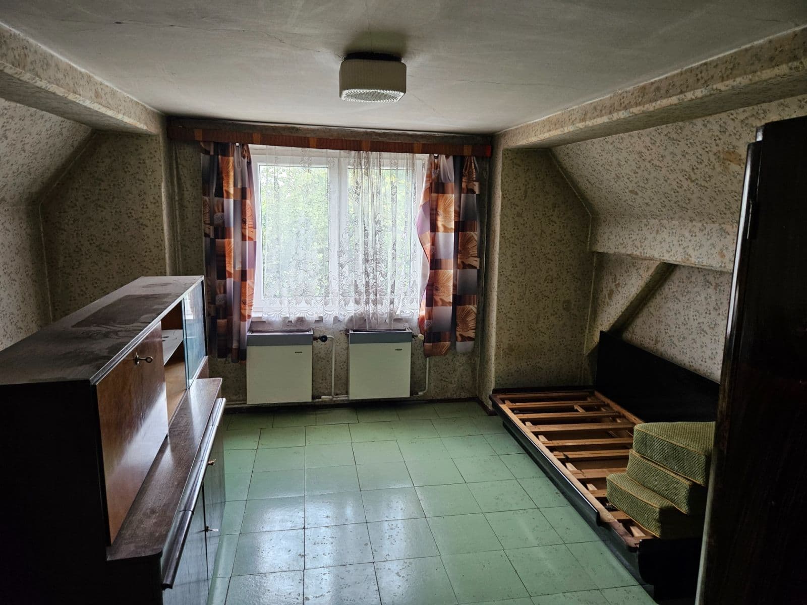 Prodej domu 180 m², pozemek 404 m², Dvořákova, Frýdlant, Liberecký kraj Prodej domu 180 m², pozemek 404 m², Dvořákova, Frýdlant, Liberecký kraj