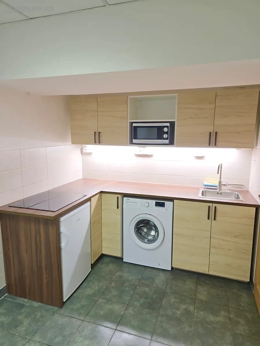 Pronájem bytu 1+kk 25 m², Heranova, Praha, Praha Pronájem bytu 1+kk 25 m², Heranova, Praha, Praha