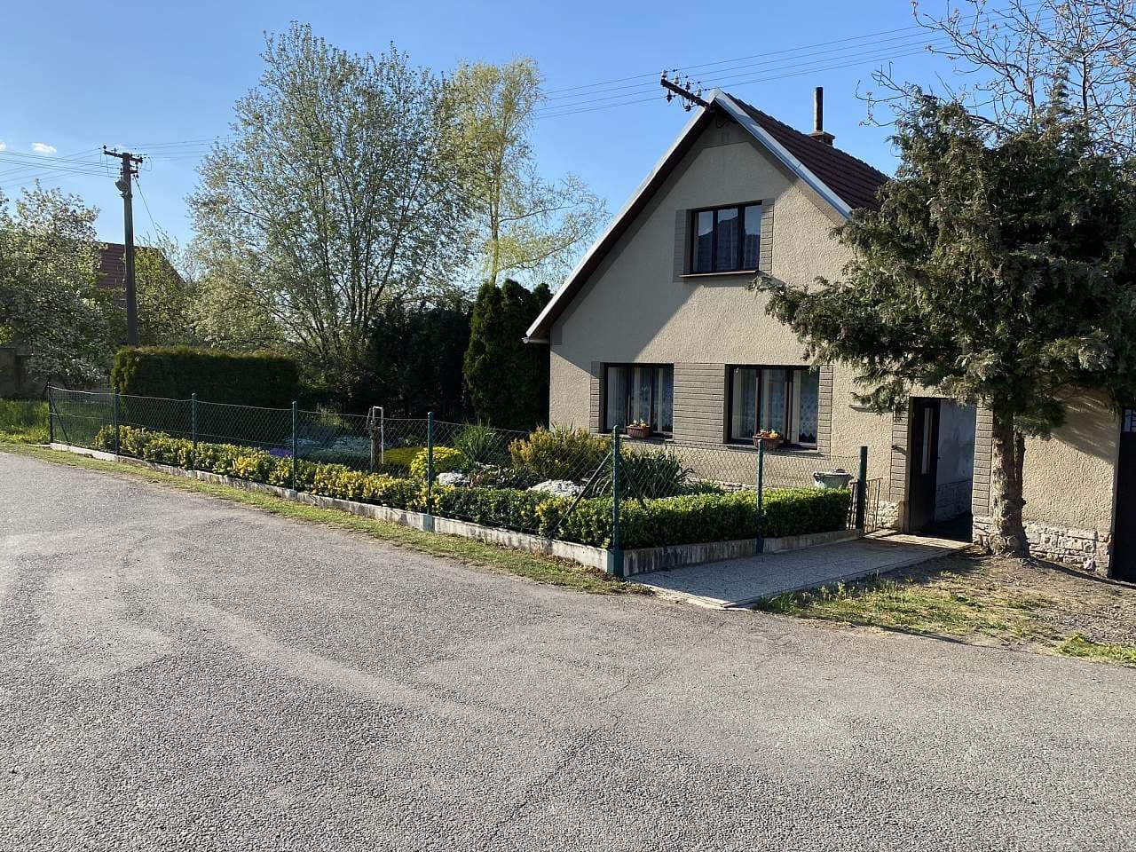 Pronájem chaty, chalupy, Hluboká, Pardubický kraj Pronájem chaty, chalupy, Hluboká, Pardubický kraj