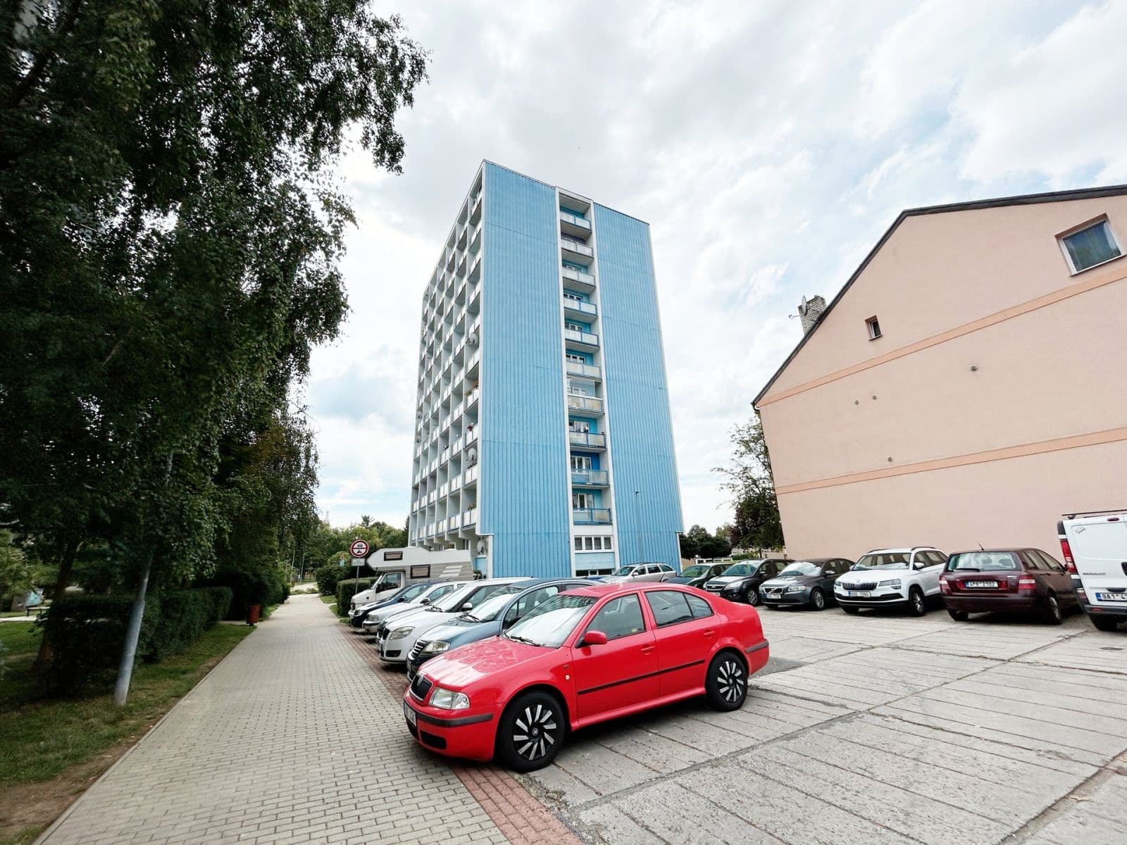 Pronájem bytu 1+kk 26 m², Dukel. hrdinů, Rakovník, Středočeský kraj Pronájem bytu 1+kk 26 m², Dukel. hrdinů, Rakovník, Středočeský kraj