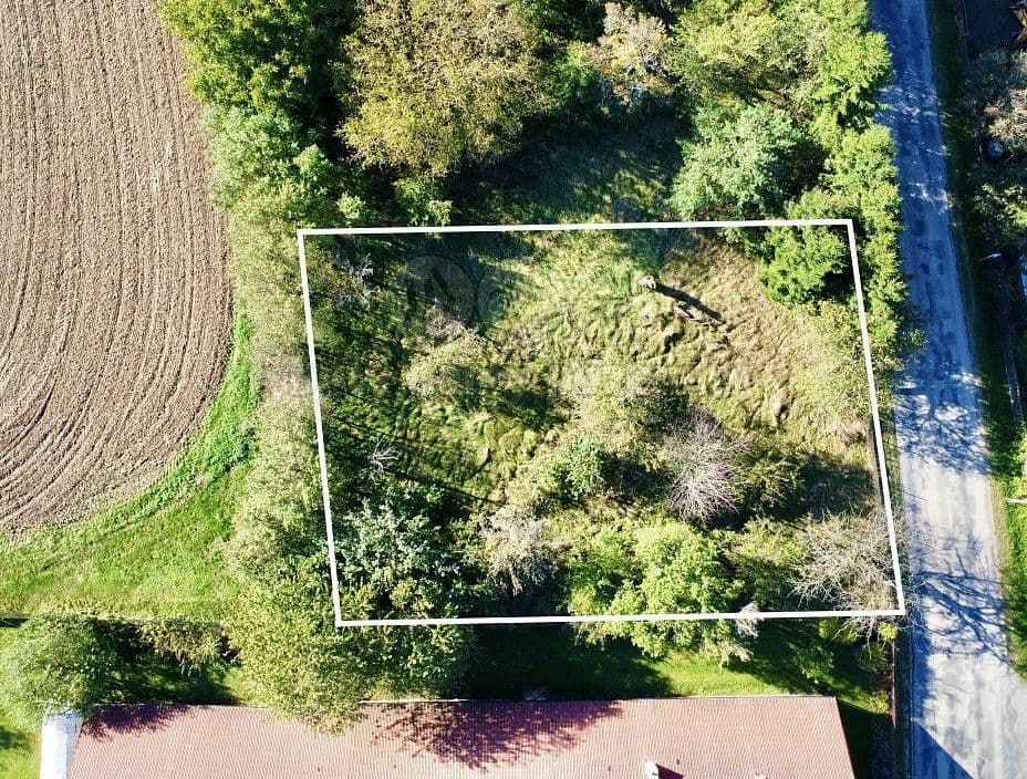 Prodej pozemku 1.200 m², Načeradec, Středočeský kraj Prodej pozemku 1.200 m², Načeradec, Středočeský kraj