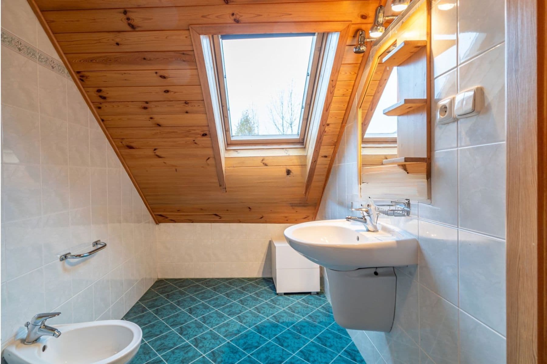 Pronájem domu 250 m², pozemek 10.280 m², Olomouc, Olomoucký kraj Pronájem domu 250 m², pozemek 10.280 m², Olomouc, Olomoucký kraj