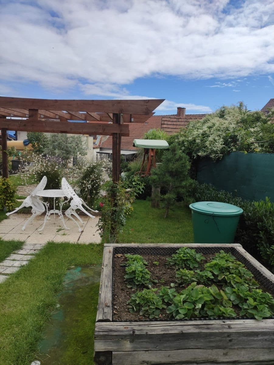 Prodej domu 92 m², pozemek 554 m², Komenského, Šlapanice, Jihomoravský kraj Prodej domu 92 m², pozemek 554 m², Komenského, Šlapanice, Jihomoravský kraj