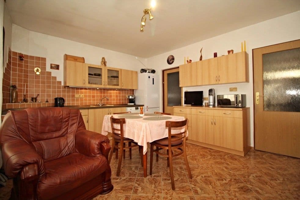 Prodej domu 92 m², pozemek 554 m², Komenského, Šlapanice, Jihomoravský kraj Prodej domu 92 m², pozemek 554 m², Komenského, Šlapanice, Jihomoravský kraj