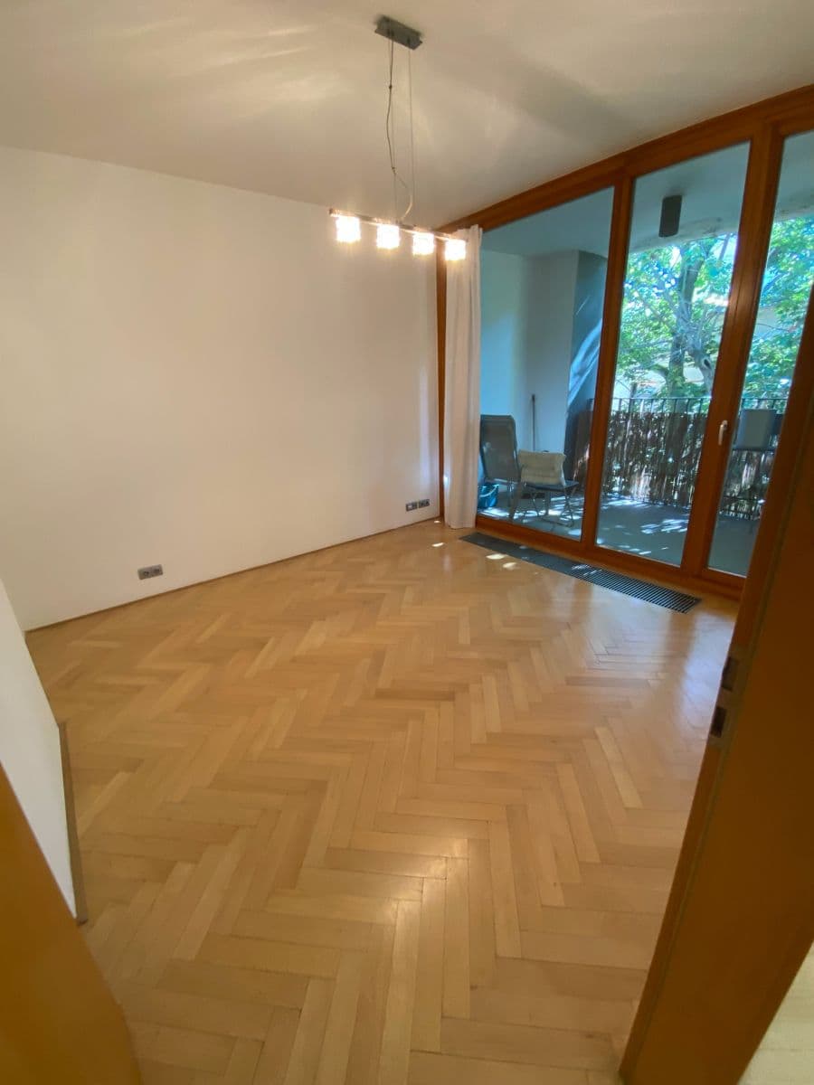 Pronájem bytu 2+kk 55 m², U Nikolajky, Praha, Praha Pronájem bytu 2+kk 55 m², U Nikolajky, Praha, Praha