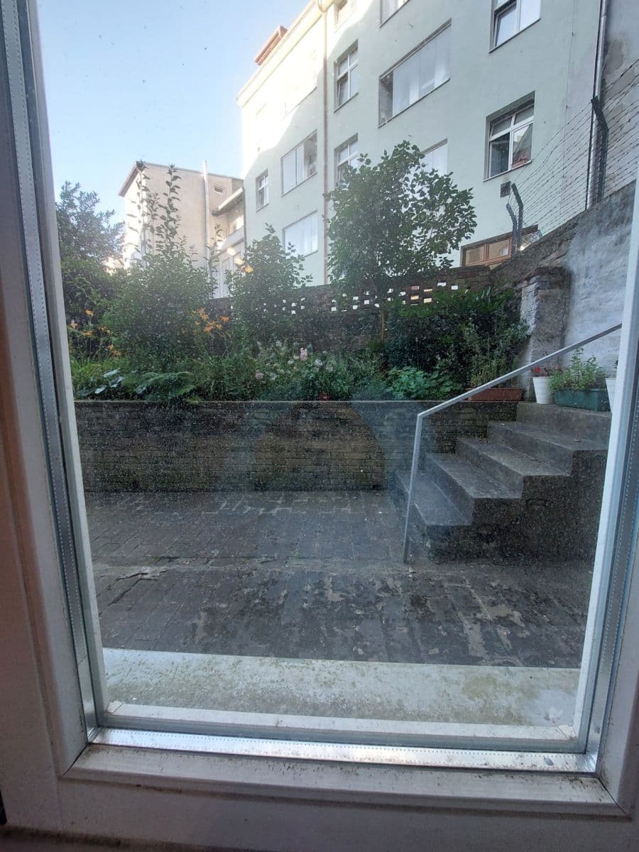 Prodej bytu 1+1 44 m², 5. května, Praha, Praha Prodej bytu 1+1 44 m², 5. května, Praha, Praha