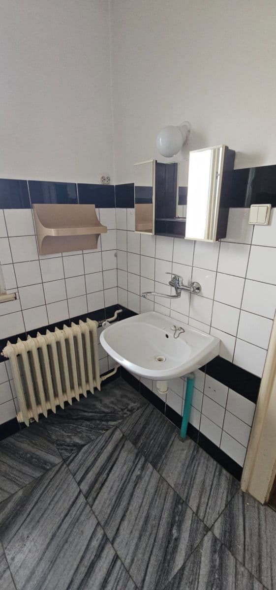 Prodej domu 108 m², pozemek 600 m², Nerudova, Řevnice, Středočeský kraj Prodej domu 108 m², pozemek 600 m², Nerudova, Řevnice, Středočeský kraj