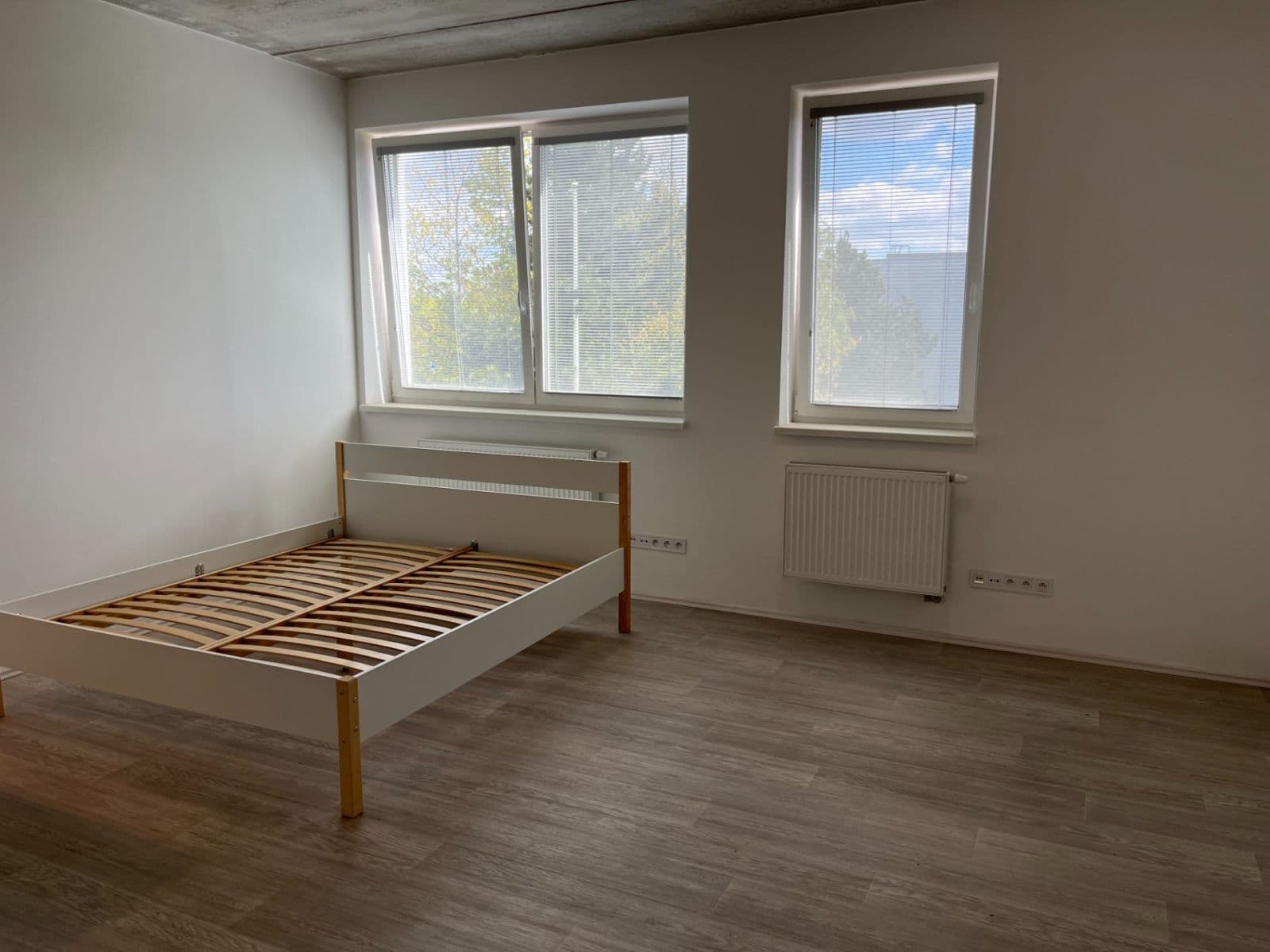 Pronájem bytu 1+kk 45 m², U Uhříněveské obory, Praha, Praha Pronájem bytu 1+kk 45 m², U Uhříněveské obory, Praha, Praha