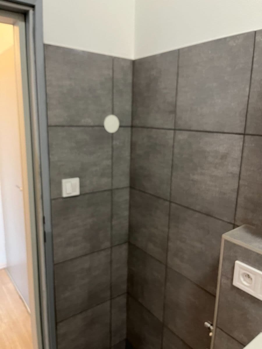 Pronájem bytu 1+kk 45 m², U Uhříněveské obory, Praha, Praha Pronájem bytu 1+kk 45 m², U Uhříněveské obory, Praha, Praha