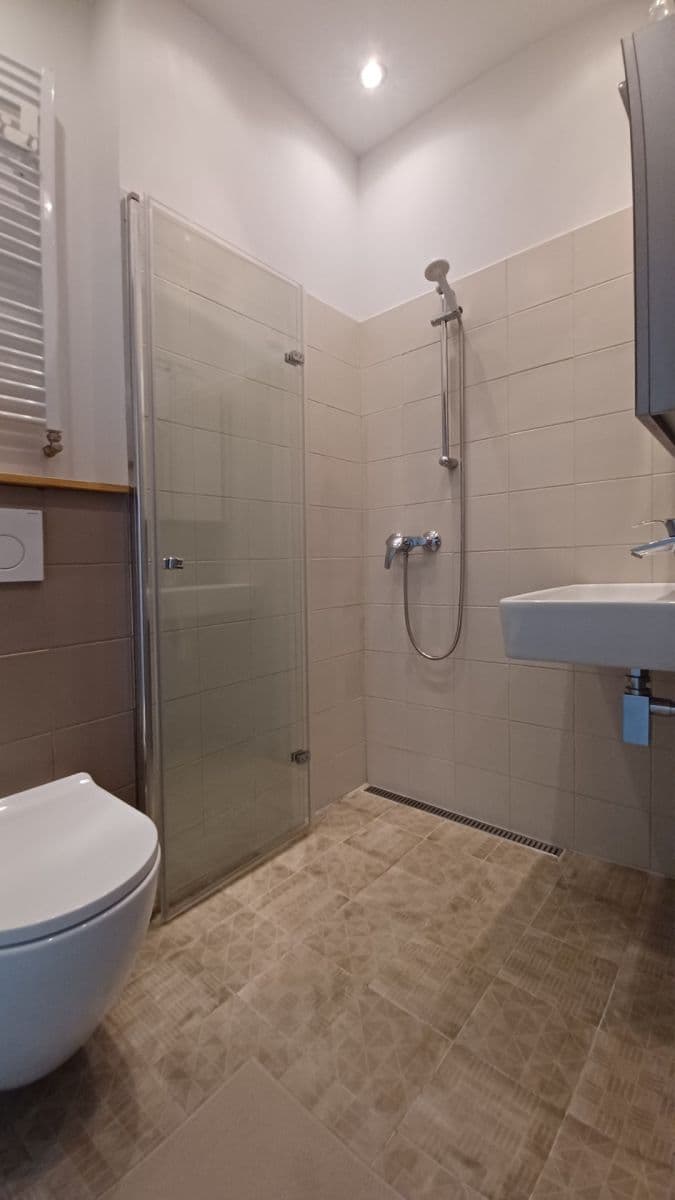 Pronájem bytu 1+kk 30 m², Sokolovská, Praha, Praha Pronájem bytu 1+kk 30 m², Sokolovská, Praha, Praha