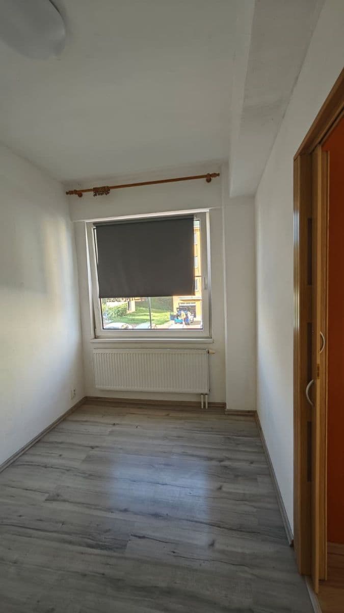 Pronájem bytu 2+kk 34 m², Vojtěcha Lanny, Kladno, Středočeský kraj Pronájem bytu 2+kk 34 m², Vojtěcha Lanny, Kladno, Středočeský kraj