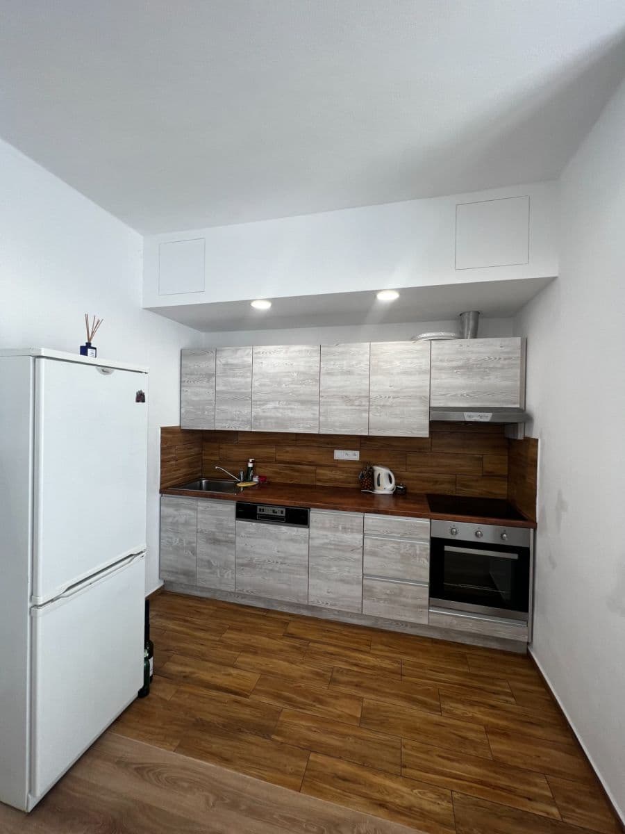 Pronájem bytu 2+kk 50 m², Markova, Praha, Praha Pronájem bytu 2+kk 50 m², Markova, Praha, Praha