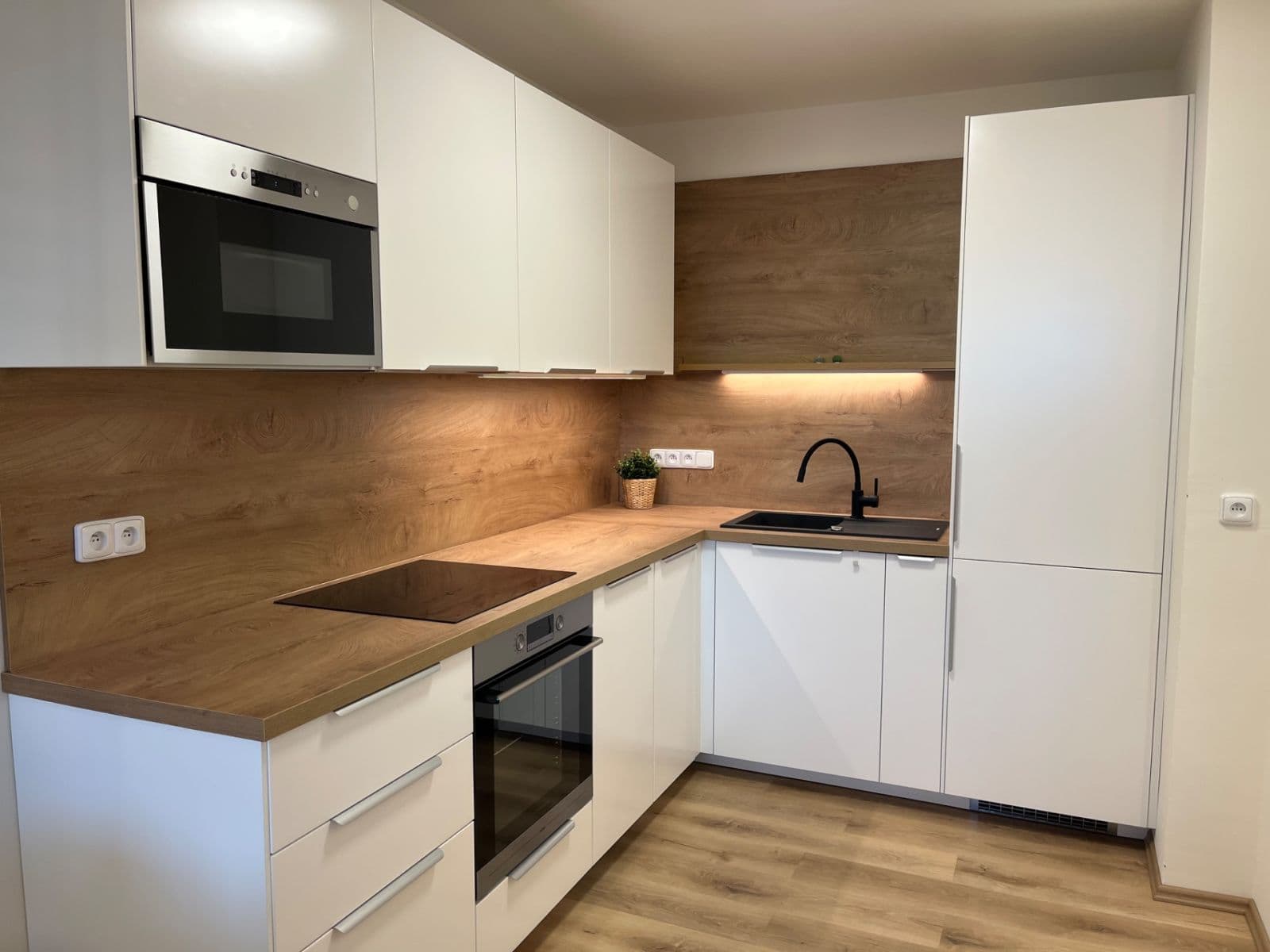 Pronájem bytu 3+kk 65 m², Kocianova, Praha, Praha Pronájem bytu 3+kk 65 m², Kocianova, Praha, Praha