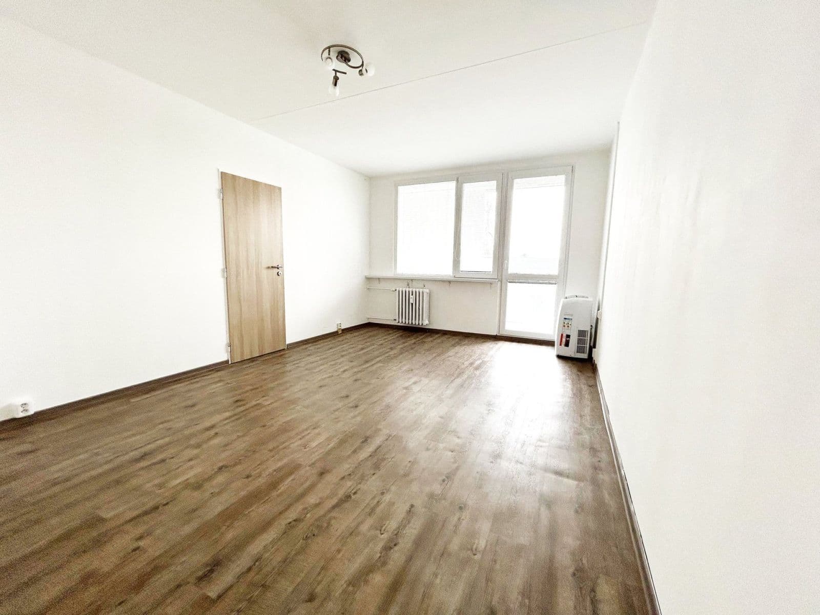 Pronájem bytu 3+1 73 m², Klukovická, Praha, Praha Pronájem bytu 3+1 73 m², Klukovická, Praha, Praha