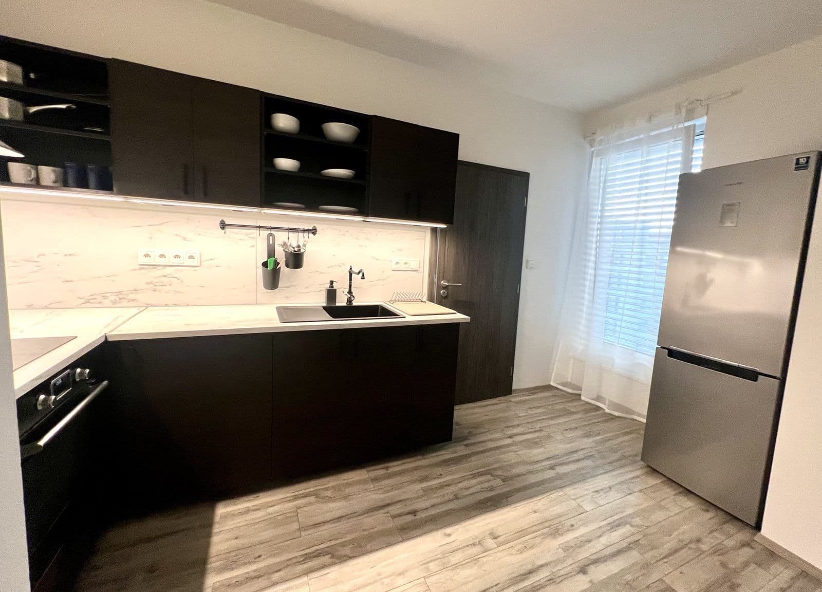 Pronájem bytu 66 m², Nemočnični ,, Plzeň, Plzeňský kraj Pronájem bytu 66 m², Nemočnični ,, Plzeň, Plzeňský kraj