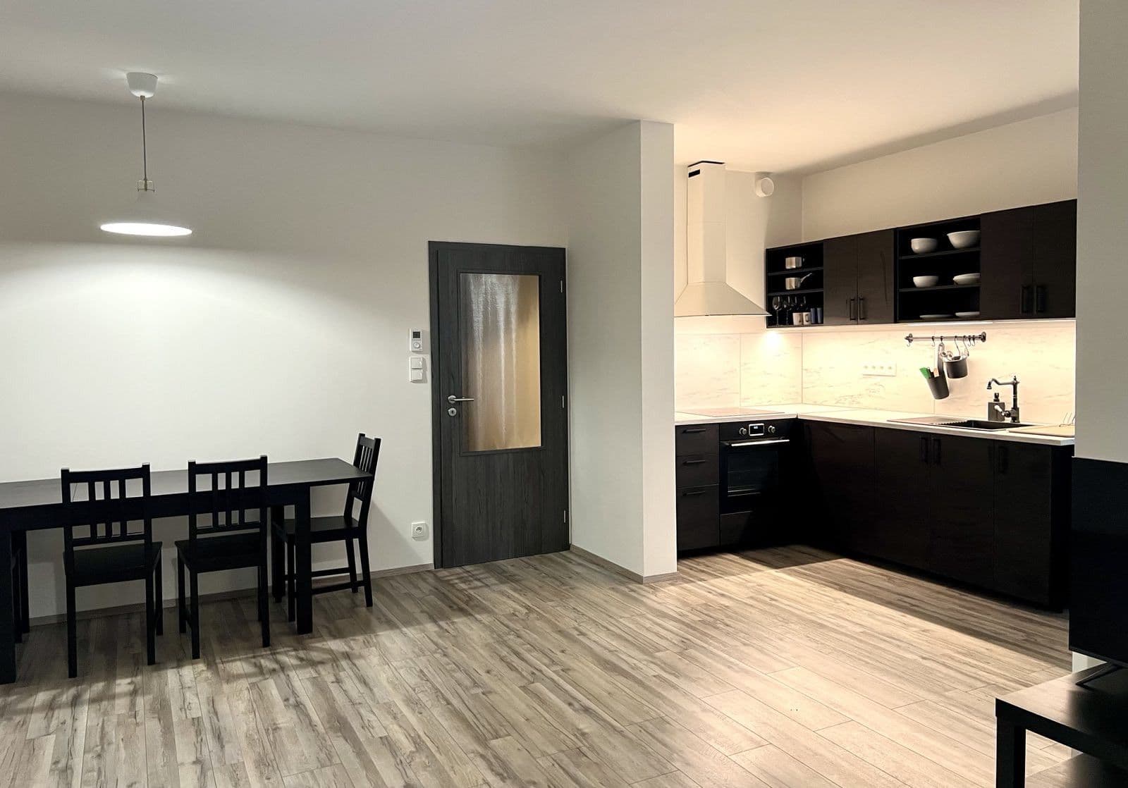 Pronájem bytu 66 m², Nemočnični ,, Plzeň, Plzeňský kraj Pronájem bytu 66 m², Nemočnični ,, Plzeň, Plzeňský kraj