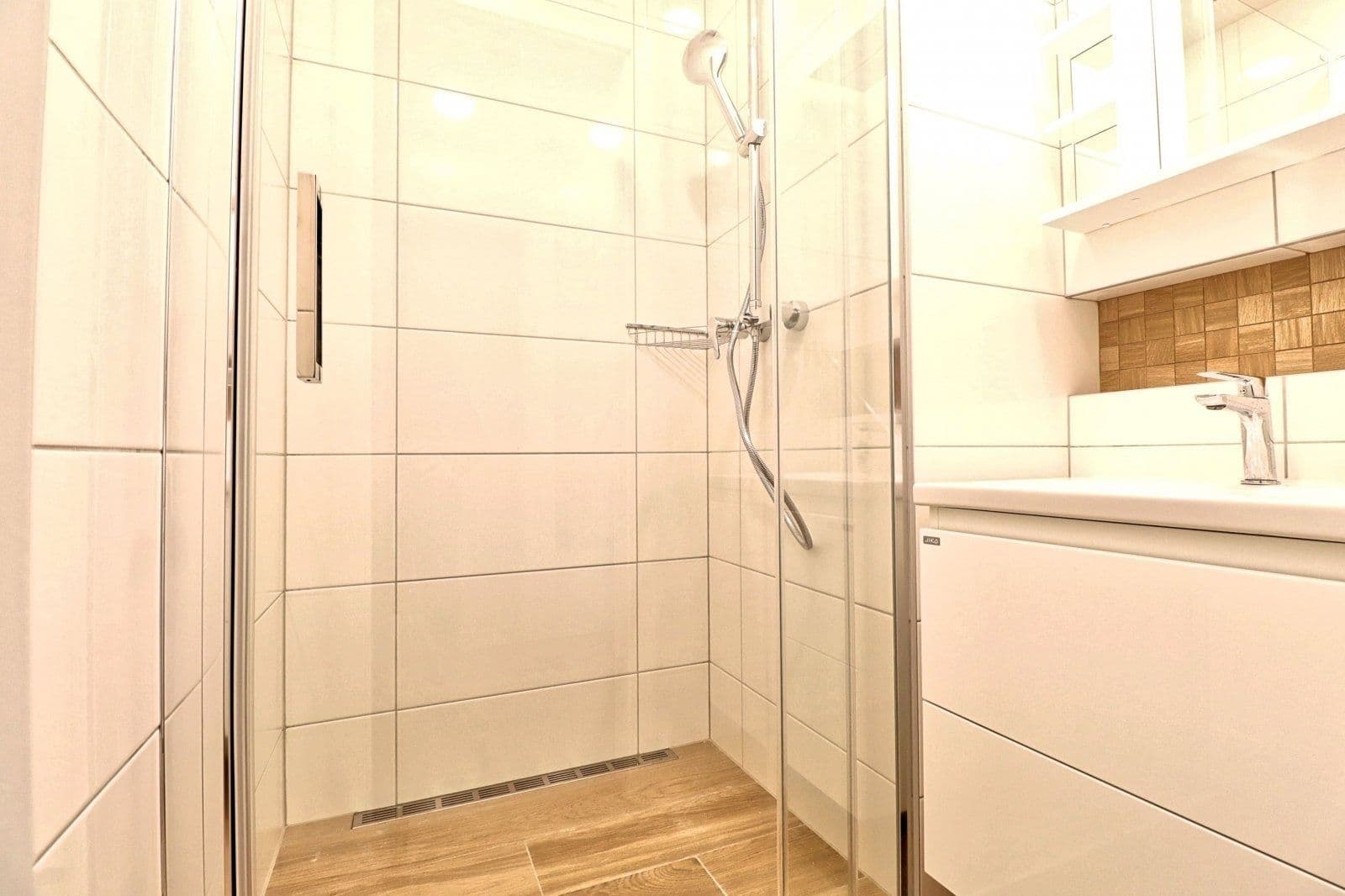 Pronájem bytu 2+1 55 m², Přistoupimská, Praha, Praha Pronájem bytu 2+1 55 m², Přistoupimská, Praha, Praha