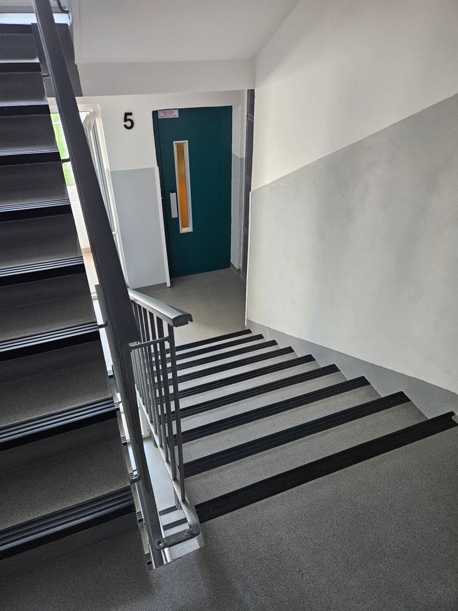 Prodej bytu 2+1 54 m², Lipecká, Praha, Praha Prodej bytu 2+1 54 m², Lipecká, Praha, Praha