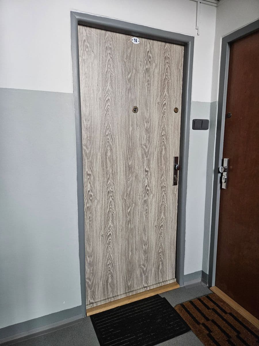 Prodej bytu 2+1 54 m², Lipecká, Praha, Praha Prodej bytu 2+1 54 m², Lipecká, Praha, Praha