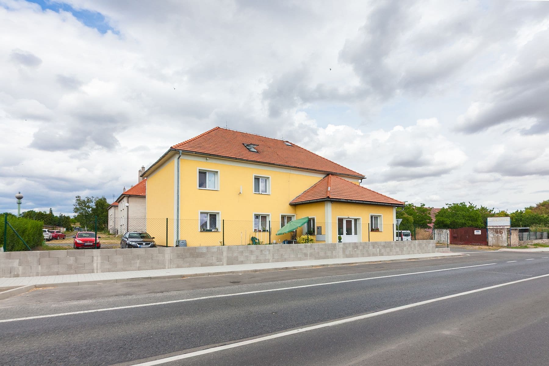 Prodej domu 400 m², pozemek 870 m², Liblice, Středočeský kraj Prodej domu 400 m², pozemek 870 m², Liblice, Středočeský kraj