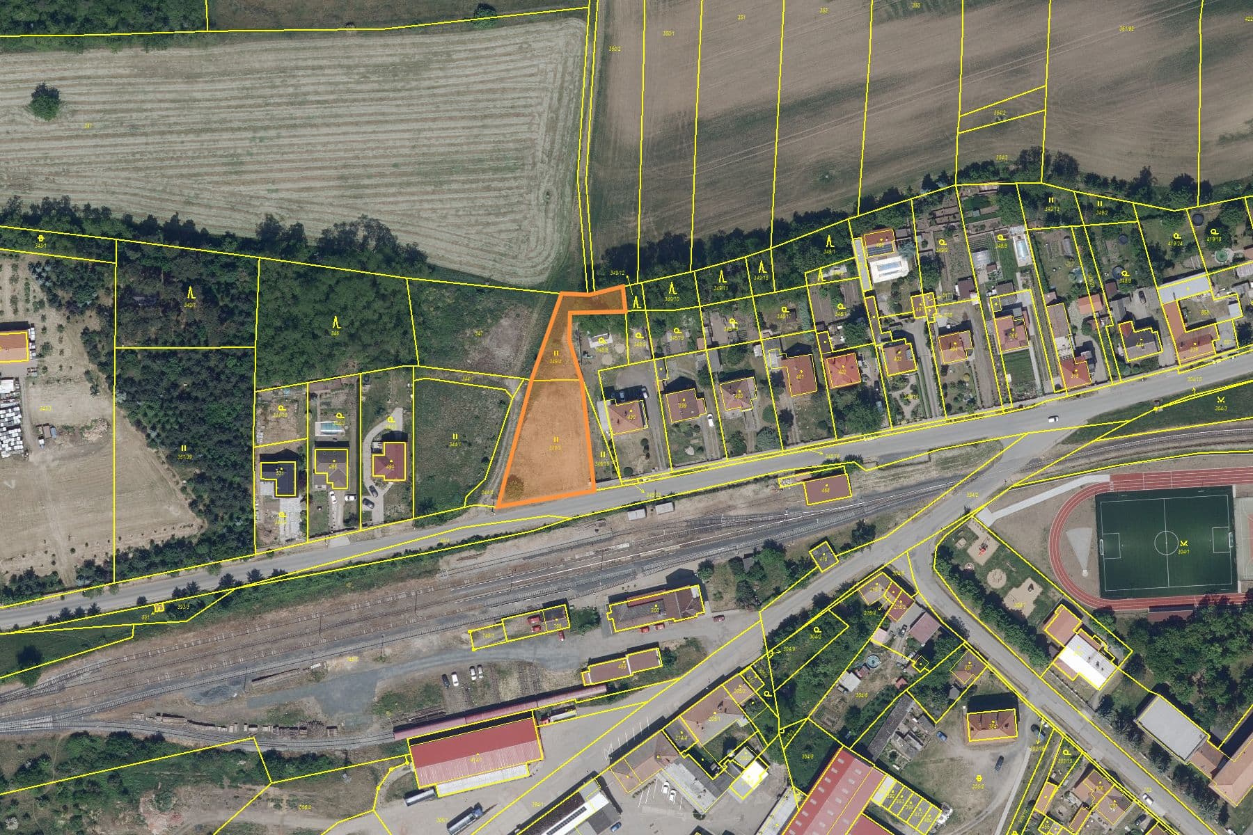 Prodej pozemku 1.528 m², Straškov-Vodochody, Ústecký kraj Prodej pozemku 1.528 m², Straškov-Vodochody, Ústecký kraj