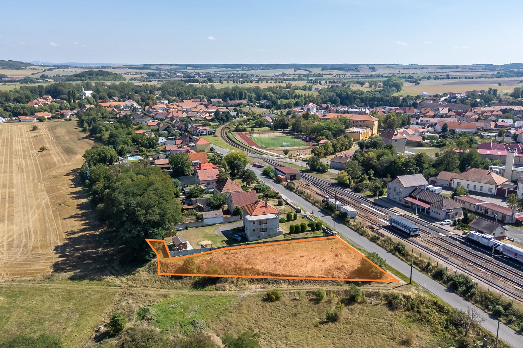 Prodej pozemku 1.528 m², Straškov-Vodochody, Ústecký kraj Prodej pozemku 1.528 m², Straškov-Vodochody, Ústecký kraj