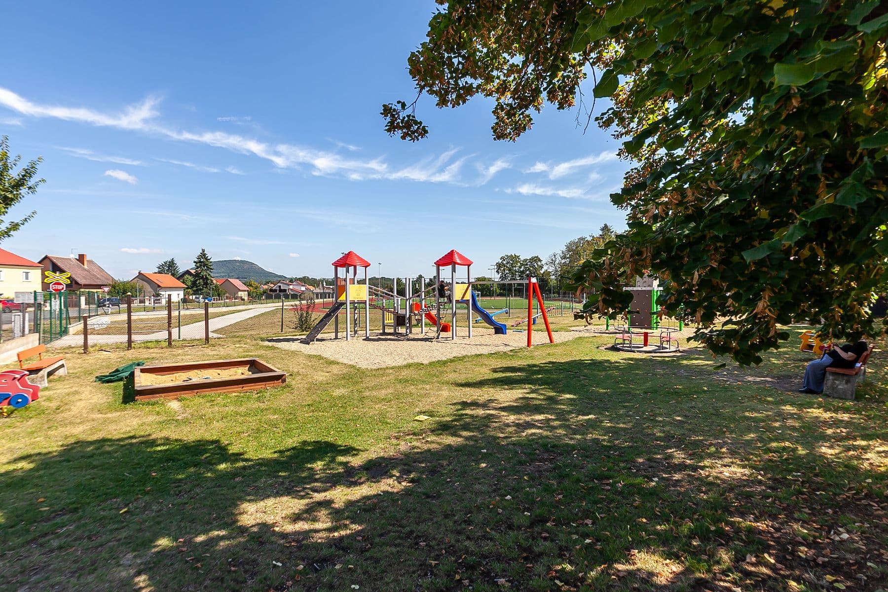 Prodej pozemku 1.528 m², Straškov-Vodochody, Ústecký kraj Prodej pozemku 1.528 m², Straškov-Vodochody, Ústecký kraj