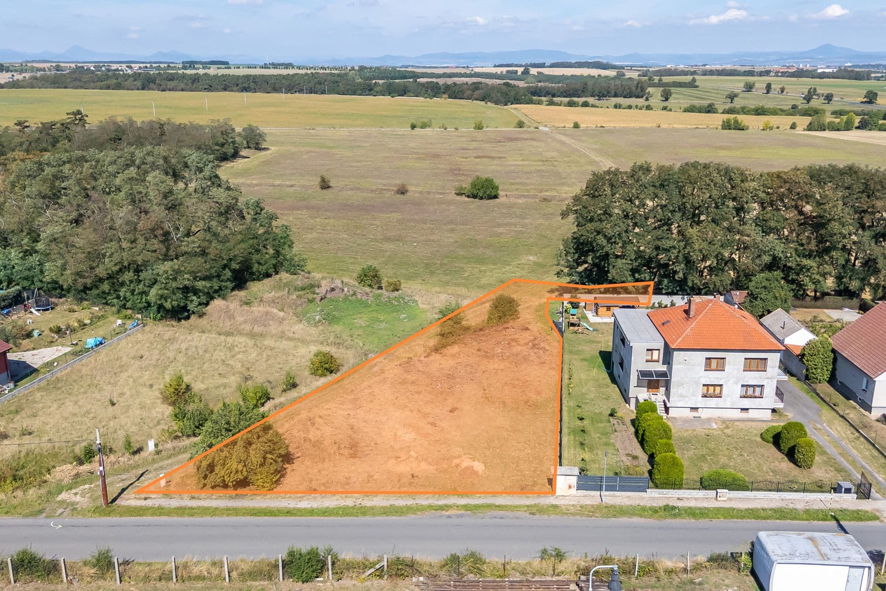 Prodej pozemku 1.528 m², Straškov-Vodochody, Ústecký kraj Prodej pozemku 1.528 m², Straškov-Vodochody, Ústecký kraj