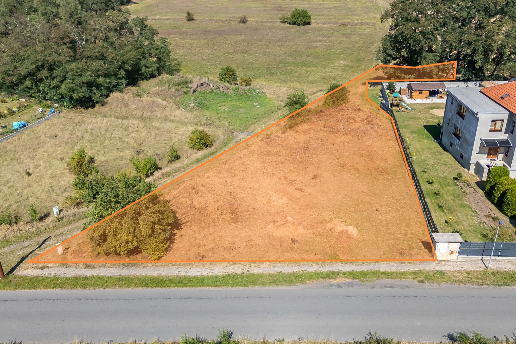 Prodej pozemku 1.528 m², Straškov-Vodochody, Ústecký kraj Prodej pozemku 1.528 m², Straškov-Vodochody, Ústecký kraj