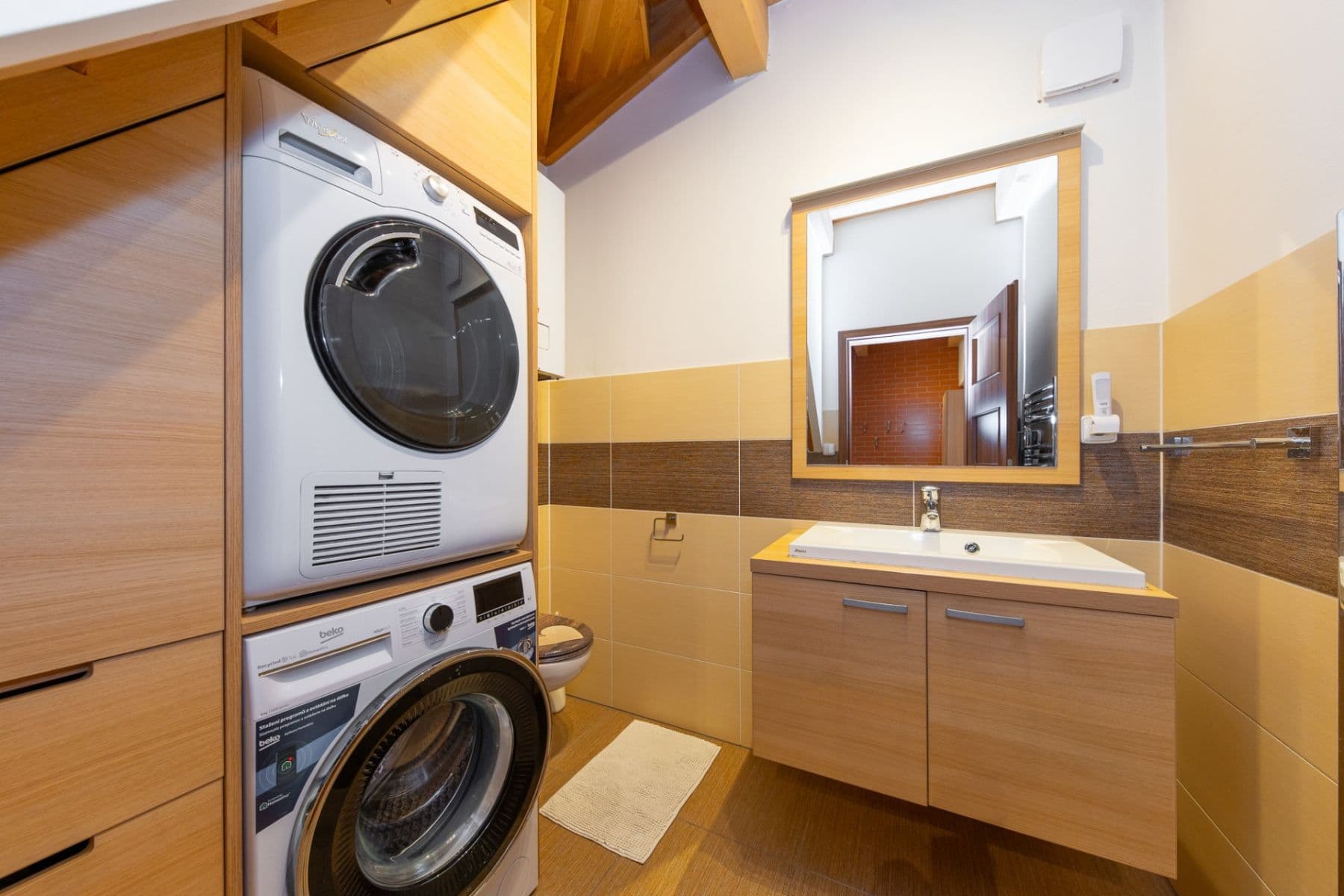 Prodej bytu 3+kk 84 m², Kosmákova, Šlapanice, Jihomoravský kraj Prodej bytu 3+kk 84 m², Kosmákova, Šlapanice, Jihomoravský kraj