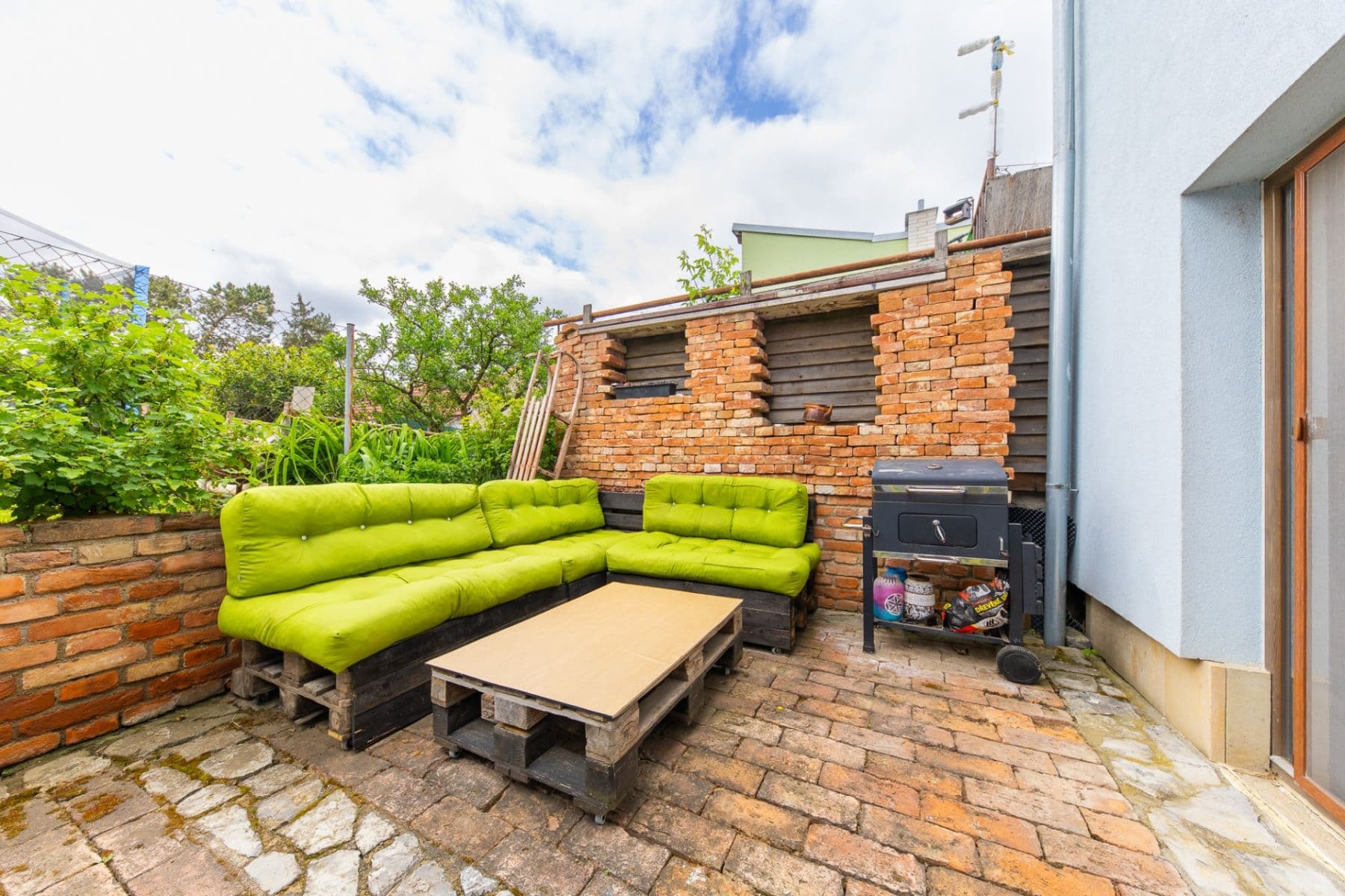 Prodej bytu 3+kk 84 m², Kosmákova, Šlapanice, Jihomoravský kraj Prodej bytu 3+kk 84 m², Kosmákova, Šlapanice, Jihomoravský kraj