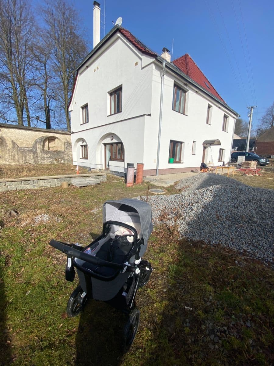 Prodej domu 219 m², pozemek 4.000 m², Bělčice, Jihočeský kraj Prodej domu 219 m², pozemek 4.000 m², Bělčice, Jihočeský kraj