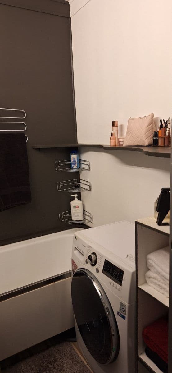 Prodej bytu 2+1 64 m², Antala Staška, Frýdek-Místek, Moravskoslezský kraj Prodej bytu 2+1 64 m², Antala Staška, Frýdek-Místek, Moravskoslezský kraj