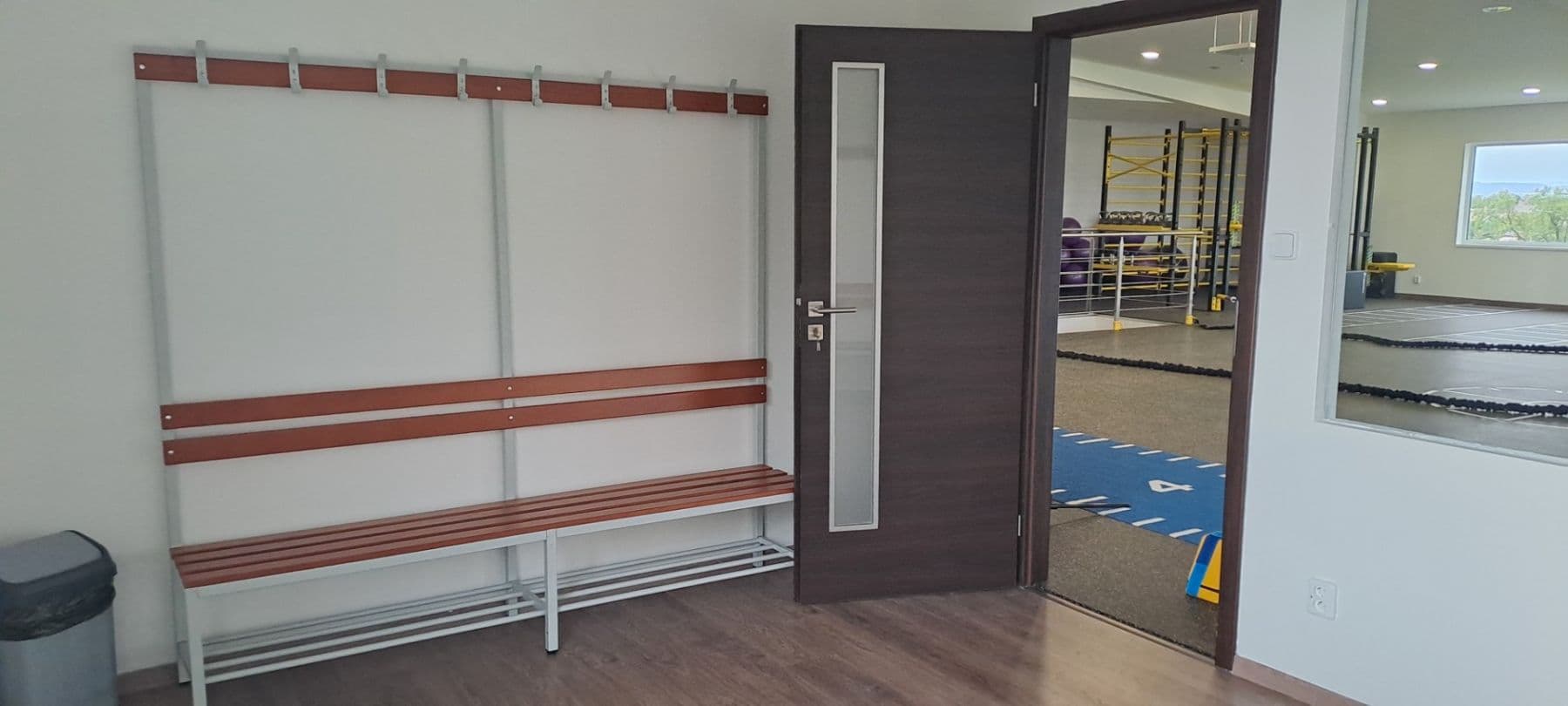 Pronájem nebytového prostoru 120 m², Holohlavy, Královéhradecký kraj Pronájem nebytového prostoru 120 m², Holohlavy, Královéhradecký kraj