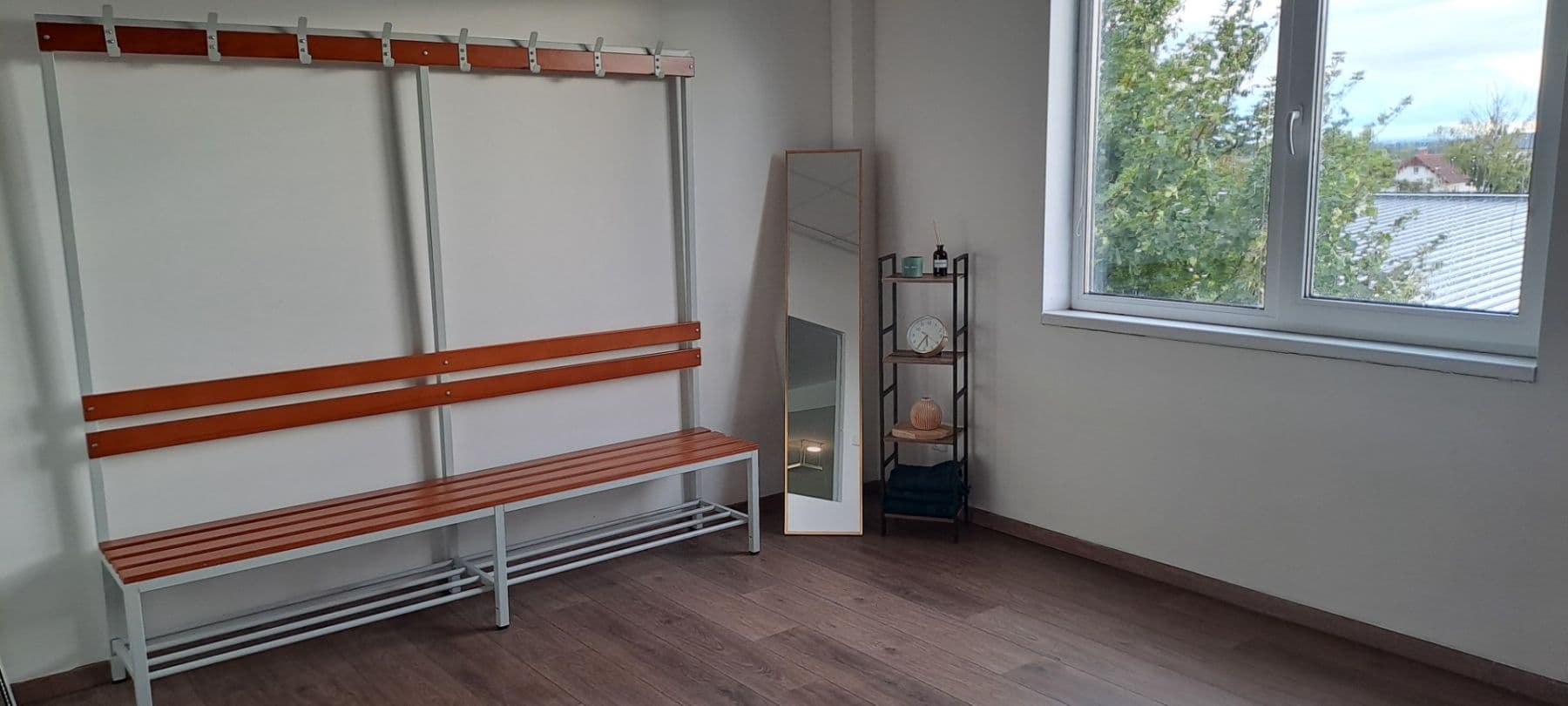 Pronájem nebytového prostoru 120 m², Holohlavy, Královéhradecký kraj Pronájem nebytového prostoru 120 m², Holohlavy, Královéhradecký kraj