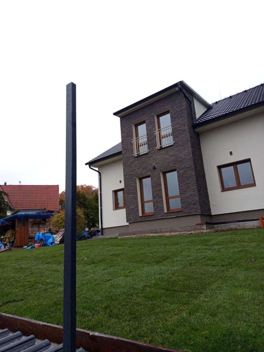 Prodej domu 160 m², pozemek 570 m², V Luhu, Louňovice, Středočeský kraj Prodej domu 160 m², pozemek 570 m², V Luhu, Louňovice, Středočeský kraj