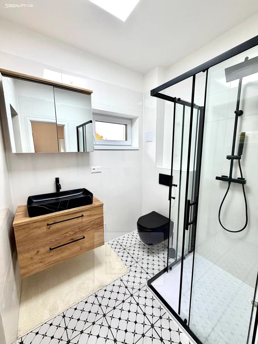 Prodej domu 160 m², pozemek 570 m², V Luhu, Louňovice, Středočeský kraj Prodej domu 160 m², pozemek 570 m², V Luhu, Louňovice, Středočeský kraj