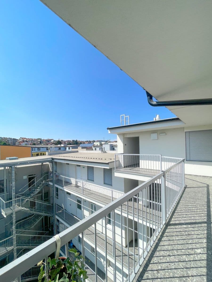 Pronájem bytu 1+kk 26 m², Husovická, Brno, Jihomoravský kraj Pronájem bytu 1+kk 26 m², Husovická, Brno, Jihomoravský kraj