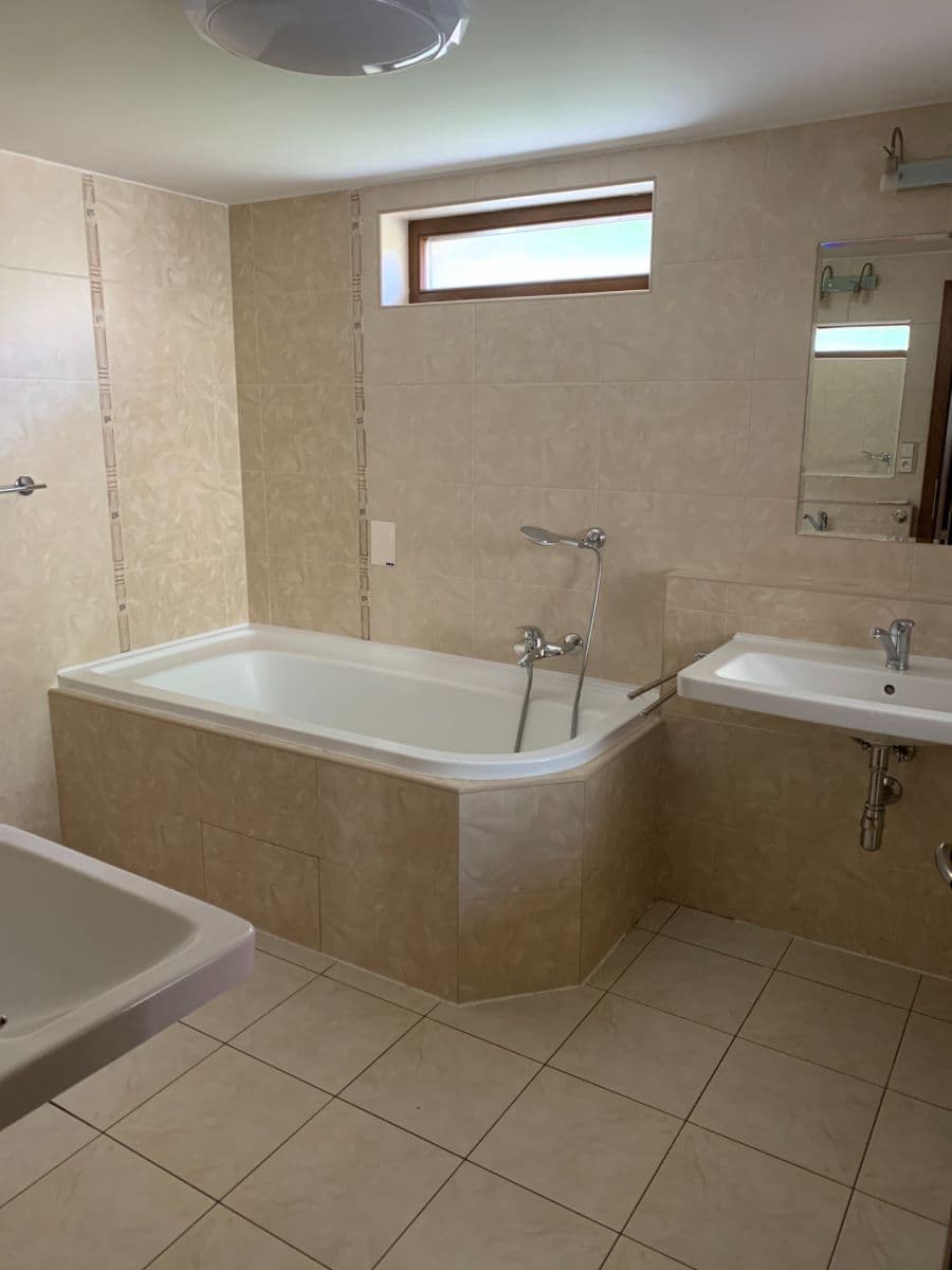 Pronájem domu 116 m², pozemek 135 m², Pobřežní, Kutná Hora, Středočeský kraj Pronájem domu 116 m², pozemek 135 m², Pobřežní, Kutná Hora, Středočeský kraj