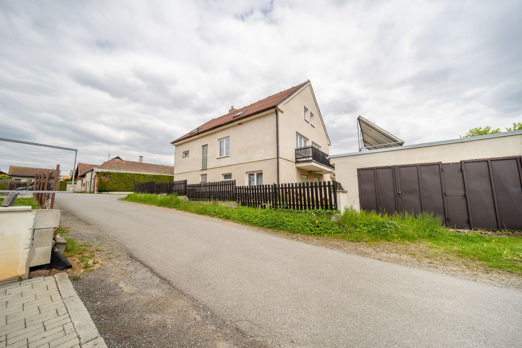 Prodej domu 270 m², pozemek 648 m², Sudoměřice u Bechyně, Jihočeský kraj Prodej domu 270 m², pozemek 648 m², Sudoměřice u Bechyně, Jihočeský kraj