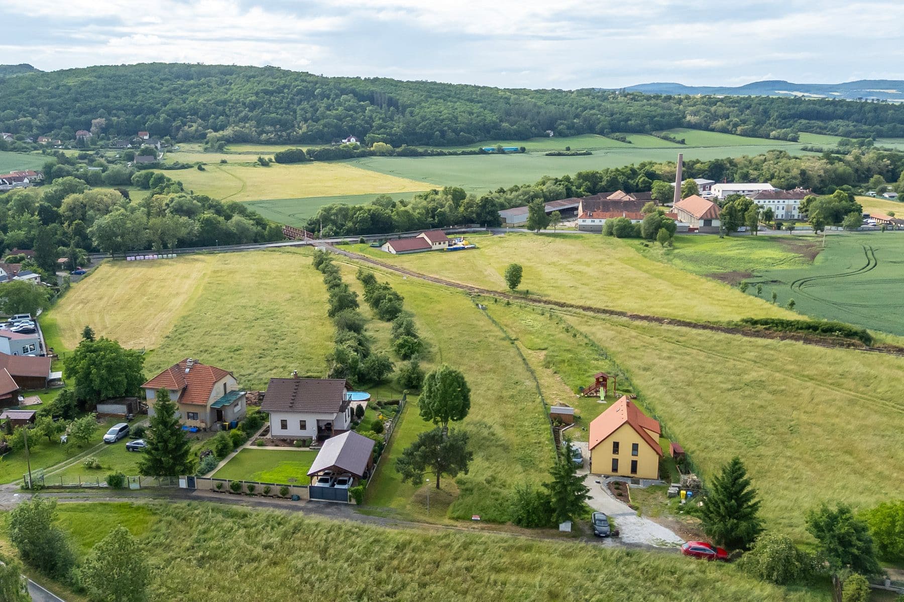 Prodej pozemku 2.625 m², Lochovice, Středočeský kraj Prodej pozemku 2.625 m², Lochovice, Středočeský kraj