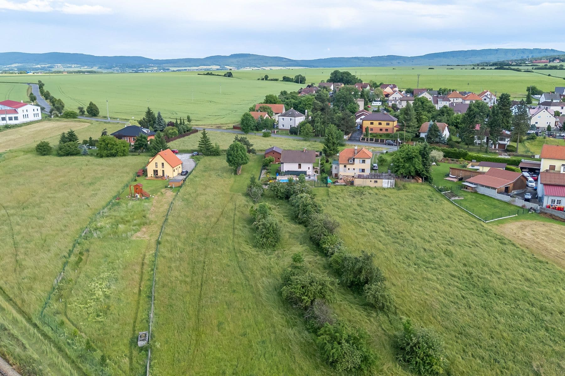 Prodej pozemku 2.625 m², Lochovice, Středočeský kraj Prodej pozemku 2.625 m², Lochovice, Středočeský kraj